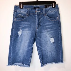 Fashion Nova - Bermuda Jean Shorts